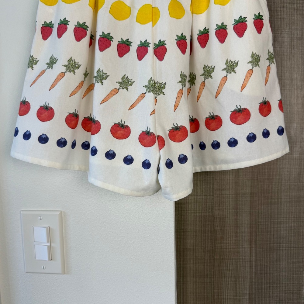 NEW yllw the Label Market Recycled Linen Cotton Shorts Fruit Veggie Size Small - Picture 9 of 11